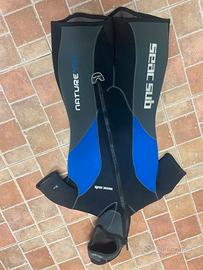 Shorty 5 mm con cappuccio