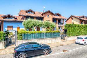 6 LOCALI A PIANEZZA