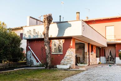 Porzione di casa a schiera