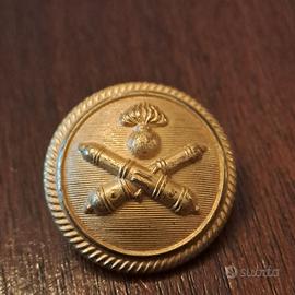 Bottoni d'artiglieria del Regio Esercito.