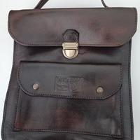 Borsello in cuoio toscano