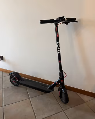 monopattino elettrivo Woow