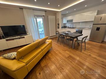 Appartamento di 101 m² con 4 locali e box auto a B