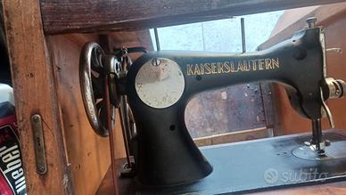 macchina da cucire con mobile 1930