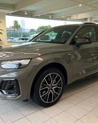AUDI Q5 Sportback 40 2.0 tdi mhev 12V S line quatt