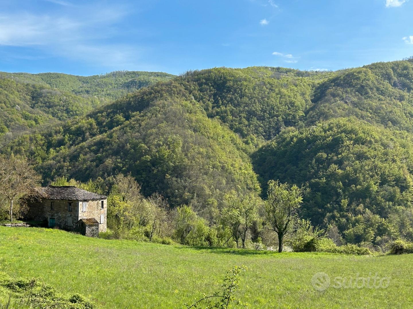 Rustico in Sasso con Terreno in Appennino Parmense - Vista 2