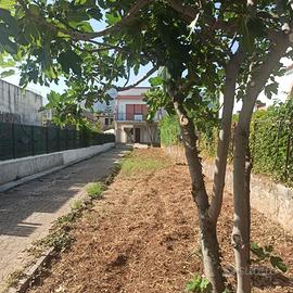 Villa con terreno, panoramica, ex J.Walker