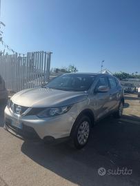 Nissan Qashqai 1.5 dCi Visia