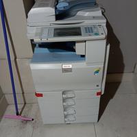  Fotocopiatrice a colori