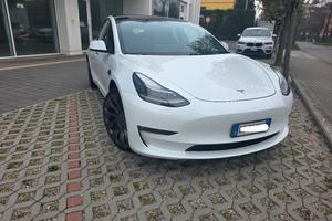 Tesla Model 3 Performance 