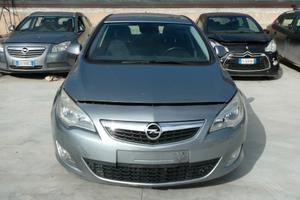 Ricambi usati per OPEL ASTRA J