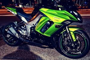 Kawasali z1000sx