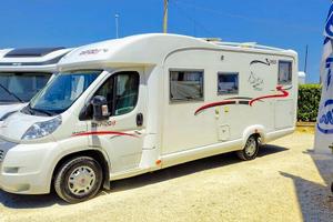 Semintegrale Rapido 7097 Fiat Ducato Garage