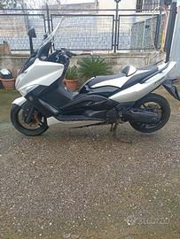 Tmax 500 2011