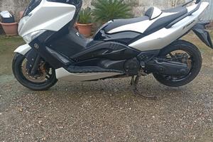 Tmax 500 2011