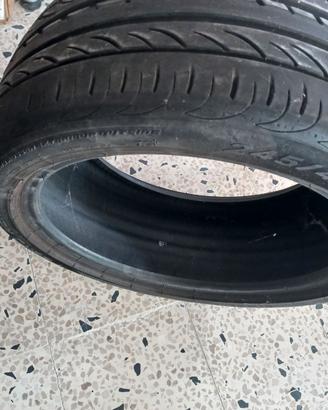 Pneumatico Pirelli P zero Nero 245 40 ZR 18 98Y