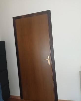 porte interne in legno color noce