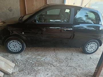 Lancia Ypsilon 1.3 MJT 75 CV Platino