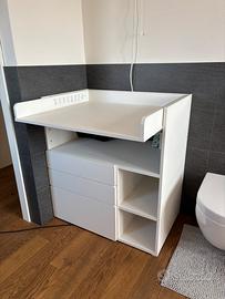 Fasciatoio marca Ikea modello Smastad