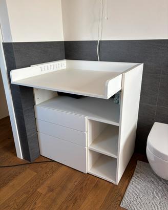 Fasciatoio marca Ikea modello Smastad