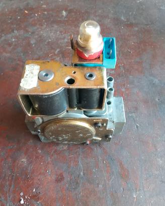 Valvola Gas SIT845 Sigma Vaillant  - Usata