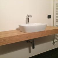 mensola bagno in rovere massello sospeso spazzolat