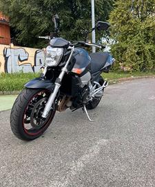 Suzuki GSR 600