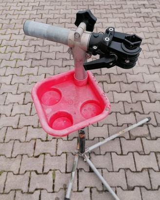 cavalletto manutenzione biciclette
