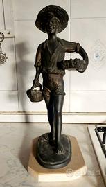 Statua antica il pescatore anni sessanta perfetta.