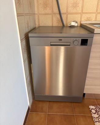 Lavastoviglie Beko come nuova