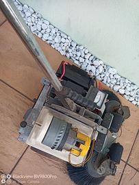 Spazzatrice a spinta a batteria