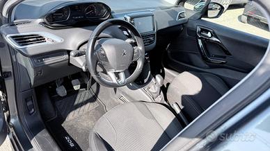Peugeot 208 1.2