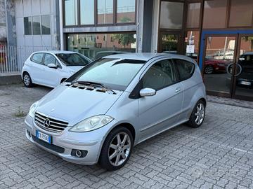Mercedes-benz A 150 GARANZIA COMPLETA Coupé Avantg