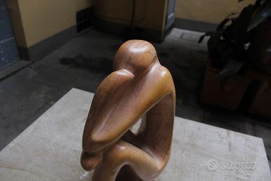 Statuetta in pietra saponaria figura stilizzata