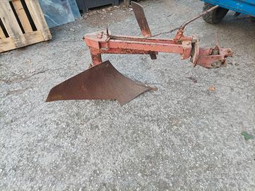 aratro Aldo biagioli per trattore 