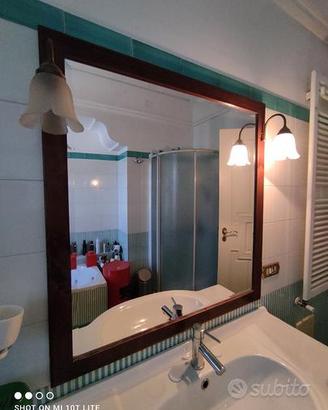 specchio bagno arte povera legno con luci applique