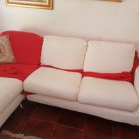 DIVANO PER CASE MODERNE  COLOR PANNA  CON FODERE.