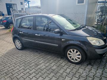 Renault Megane Scenic 
