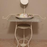 toilette vintage con specchio