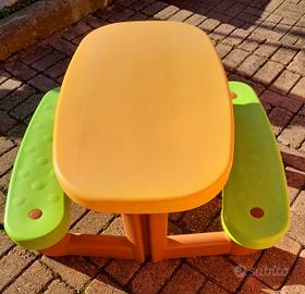 Tavolino con panchette