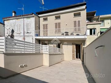 3 LOCALI A GUASTALLA