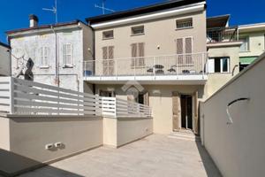 3 LOCALI A GUASTALLA