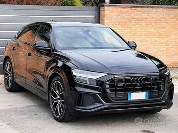 Audi Q8 45 3.0TDi Quattro S-line int/ext-GARANZIA 