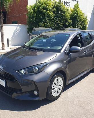 TOYOTA Yaris 1.5 Hybrid 5 porte Business