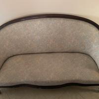 Divano in stile francese