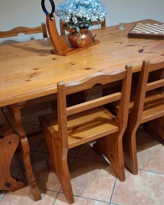 Tavolo con sedie legno massello