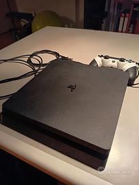 PS4 slim 1Tb con 1 joystick e cavi 