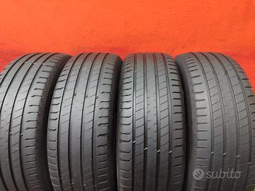 235 65 17 Gomme Estive 65% 2020 Michelin 235 65R17