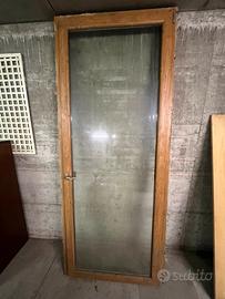 Portafinestra in PVC con telaio