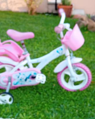 Bicicletta e giochi bambini